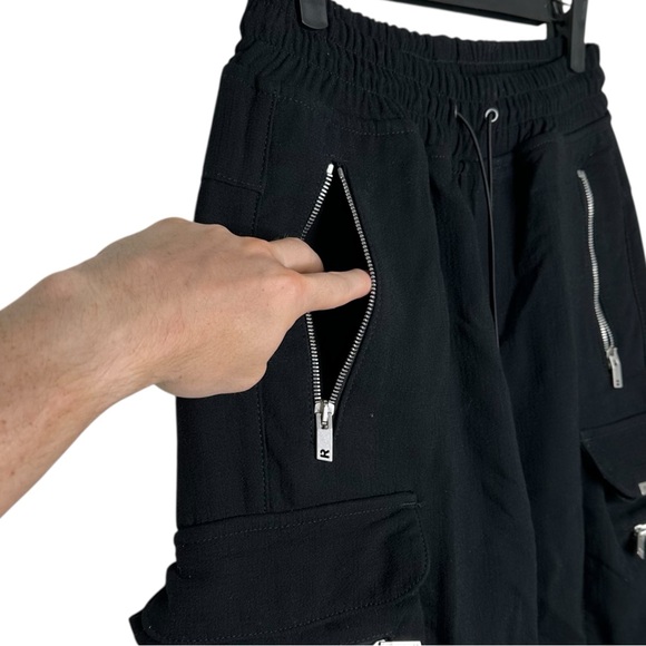 Represent Black Cargo Shorts - Picture 3 of 7